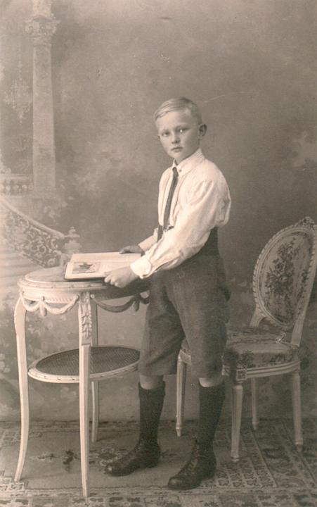 GJ_la_Grand_(1920).jpg